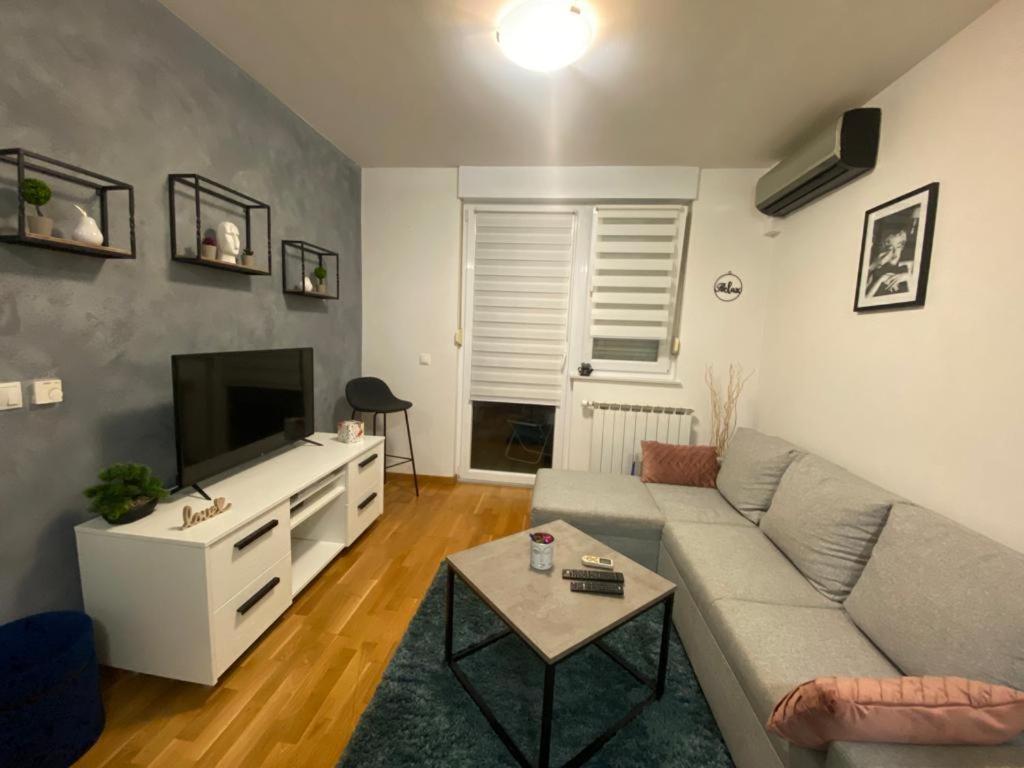 Affordable Apartments 8 Zagreb Ngoại thất bức ảnh